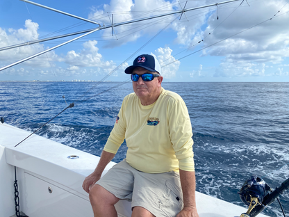 22P Navy + White New Era® 39THIRTY® Stretch Fit Cap